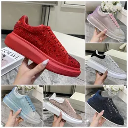 Designer Sneakers Donna Uomo Sneaker oversize impreziosita da cristalli Moda scintillante Banchetto per feste Scarpe casual comode Scarpe da allenamento in gomma deodorante