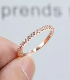 Mini anelli rotondi con diamanti da laboratorio sottili per le donne Anello in argento sterling 925 in oro rosa impilabile Gioielli da sposa femminili Fasce di fidanzamento19016785