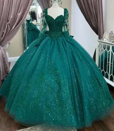 Quinceanera Dresses Dark Green Party Prom Ball Gown 새로운 커스텀 지퍼 플러스 크기 레이스 업 아플리크 얇은징 보우 연인 긴 소매 스팽글