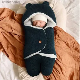 寝袋の寝袋の厚い冬の新生児封筒編み幼児袋ベビーカースワッドルフットマフ幼児slaapzak kid sleepsackl231225