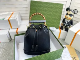 Ophidia Designer Handväska Diana Mini Bucket Bag Top Bamboo Handle Double Letter White Leather Women Shoulder Bags Fashion Crossbody Bag Ny
