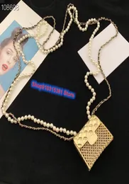 2022 جديدة للأزياء حفلات الأزياء المجوهرات الأكياس قلادة فاخرة الذهب المصغر حقيبة طويلة حزام خمر الخرز الجلود سلسلة حقيبة سلسلة قلادة 8233926