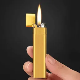 New Metal Mini Compact and Easy To Carry Kerosene Lighter Copper Retro Sturdy Refillable Wheel Lighter Smoking Cigarette Gift