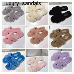 Top Orans Teddy Sandals Hashapeed Wool Kaptaki Kobiety Pa Plat Designer Sandał ciepłe slajdy Kobiety luksusowe marka sandały damskie miękkie futrzane dom domowy wełna wełna san wq