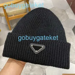 Beanie Hat Designerin Frau gestrickter Kappe Herbst Herbst Winterkappen Luxusschädel Casual Hats Aaaaa Zbyt