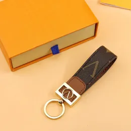 Luxur Designer Keyring Key Chain Wallet Keychain Holder Keychains Louiswuittons Leather Designers Perfekt gåva legering Pendant Tillbehör Bilring med låda