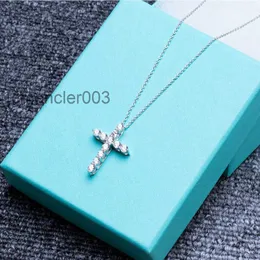 Necklace T Famiglia Pure Silver S925 Collana Fashion Cross Collar Full Diamond Chain Women's Simple Pendant Live Broadcast Designer Gioielli 8MFF