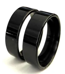 50pcs Black Comfintfit 8mm Band Ring Man Women Classic Finger Finger Ring 316L أحجام مجوهرات من الفولاذ المقاوم للصدأ من الفولاذ المقاوم للصدأ.