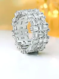 Clusterringe modische luxuriöse und minimalistische 925 Silber Emerald Cut Diamond Ring Set mit hohem Kohlenstoffnischendesign