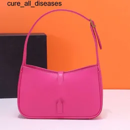 2024 Diseñador Baguette Bolsa Silla de montar Hombro Rosa Bolsas YL Bolso de cuero Axila Tote Hobo Mujeres Satchel para