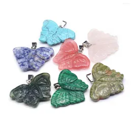 Charms naturais semi-preciosos de pedra aleatória de cor de borboleta pendente delicada para jóias DIY Fazendo colar de pulseira artesanal