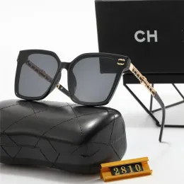 Коробка дизайнерские солнцезащитные очки для женщин мужской цепь с солнечными очками. Классические солнцезащитные очки