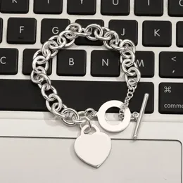 Bracciale designer di lusso 100% 925 Sterling Silver Classic Key Heart Gift Bracciale squisito Wedding Womans Bracciale Gioielli regalo