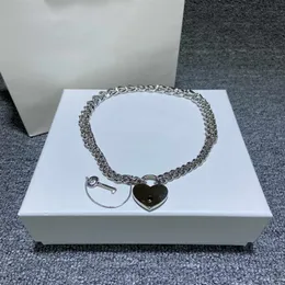 Персонализированное ожерелье для ожерелья Love Lockle Lovers Key Lock Cool Collece Dired Gift 286s