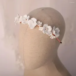 Copricapo Accessori per capelli fatti a mano alla moda con fiori da sposa Copricapo da sposa bianco grande-piccolo con corona per ragazza Tiarè per fidanzata