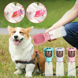 Anslutare Pet Dog Water Bottle Portable With Bowl Multifunktion Dog Bowl Hållbar utomhus Resekatt Drickande matare hundtillbehör