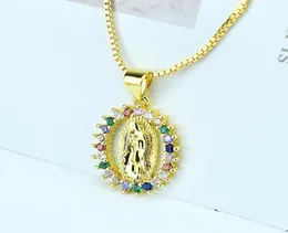 Collane con ciondolo Color oro Vermeil Medaglione della Vergine Maria a forma rotonda CZ Pave Dainty per collana da donna8269704