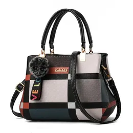 Bags Women's Bag 2022 New Korean Version of Oneshoulder Messenger Bag Fashion Allmatch Checked Handbag