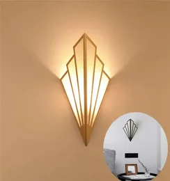 Lampor LED Vägglampa som används för familjens korridor Europeanstil sovrum hotell sängkreativ interiör fansformade hängande lampor