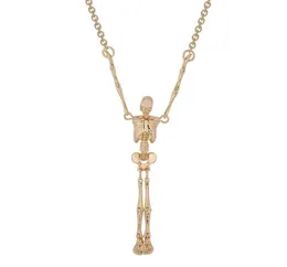 Empress Dowager Enne hänger en skelettram Joint Necklace European och American Punk Halloween Jewelry Female5973417