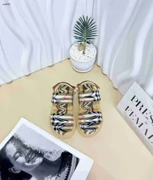 Fashion Kids Sandals Summer Baby Slippers Cost Price Size 26-35 Including Shoe Box Multi Color Plaid Design Child Shoes Dec20