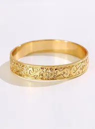 Say Hello Binnendiameter 6789 CM Polynesische Hawaiiaanse Stijl Goud Kleur Bloem Mannen Vrouw Rond Armband GJZ33268106609