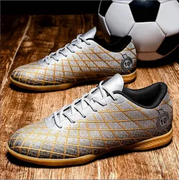 Men Soccer Shoes Football Boots Professional Lightweight Outdoor Breathable Non-slip Futsal Indoor Training Shoes Unisex Grass