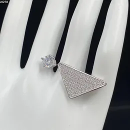Anéis 2022 novo triângulo aberto anel de moda marca designer anéis mulheres presentes jóias de casamento três cores disponíveis de alta qualidade com caixa2