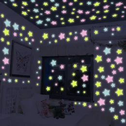 Adesivi murali Unfined 50 pezzi 3D Decorazioni per la casa Camera da letto per bambini Fluorescenti che si illuminano al buio Stelle Fiocchi di neve luminosi