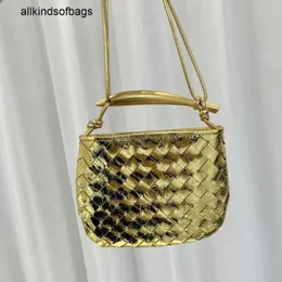 BottegaaVeneta Sardine Bag 2024 Cross Border Woven Handtasche Cracking Pattern Top Oil Wax Cowhide One Shoulder Crossbody Shark Female