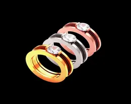 3 Farben Top Qualität Luxuriöse Stile Frauen Designer Ring CZ Stein Zweiteilige Paar Ringe Titan Stahl Design B Brief Mode J9902222