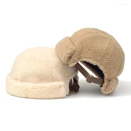 Berretti unisex in lana di agnello invernale caldo spesso Docker berretto da motociclista da marinaio cappello vintage senza tesa in pelliccia sintetica corto casual