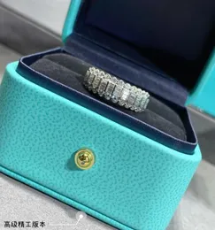 Luxurys Desingers Ring Simples Design Sense Sterling Silver Ring Ladies Classic Sixclaw Diamond Rng Simple rings Birthday Gift We5145297