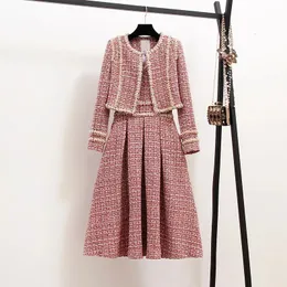 Autunno di alta qualità donna 2 pezzi set giacca corta in tweed cappotto con perline abito elegante moda vestiti da festa 2 set 231225