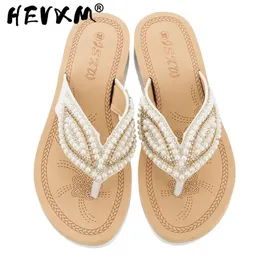 FLOPS 2021 SANDALS feminino de moda São verão fora dos chinelos de praia feminino casual não -lança chinelos de sapatos femininos Casas