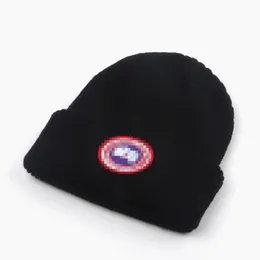 Cappelli di design di lusso Berretto da uomo e da donna autunno / inverno cappelli in maglia termica lettera jacquard cappello con teschio caldo unisex 13 colori