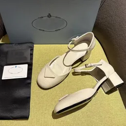 Luxus-Designer-Mary-Jane-Schuhe für Damen, lässig, Lackleder, runde Zehen, 4 cm, niedriger Absatz, Knöchelriemen, Ballett-Tanzschuh, modische Party-Sandalen, Größe 35–42