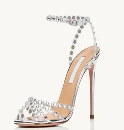 Berömda modeklänskor vardagliga slitage tequila läder sandaler aquazzura skor för kvinnor strappy design kristall utsmyckningar h5218346