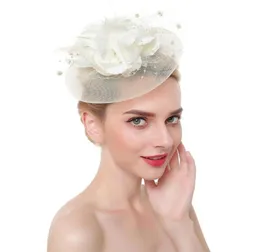 Stingy Brim Hats Kvinnor Flower Fascinator Hat Cocktail Mesh Feathers Hair Accessories Bridal Wedding Elegant Charming With Clip HEA3282398