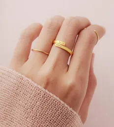 Персонализированные гравированные кольца с двойным именем для пары на заказ Любая буква даты Начальное кольцо Ювелирные изделия из нержавеющей стали Подарок на день рождения BFF7587647