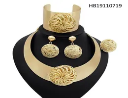 Yulaili New Nigerian Wedding African Bridal Dubai Jewelry Sets for Women Golden and Silver Big Necklace Earrings Bracelet Ring5037016