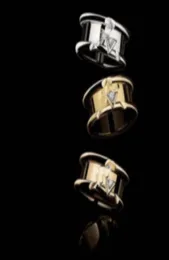 Kvinnor Ring Luxury Designer Men Women Vshape Zirconia Fashion Style Classic Jewelry 18K Gold Plated Rose Rings SZ 693387117