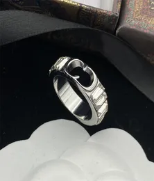 Anello classico con lettera di design Anelli da donna per uomo con bordo in argento con cristallo e oro Gioielli di lusso3466178