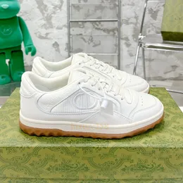 Lyxiga sneakers mac 80 sneakers casual skor plattform vintage bokstav gummiläder textil broderi designer märke mode av hög kvalitet män kvinnor tränare