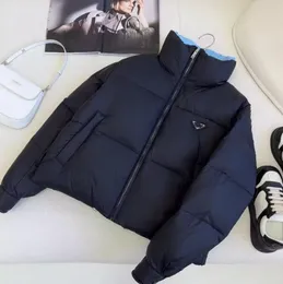 2024Designer beskuren jacka för kvinnor lätt puffer vinter krage parkas mode kort jacka stil slim korsett ut vindbrytare fickdame varma rockar