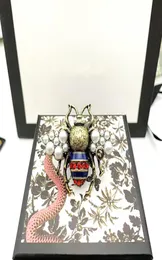 Gioielli di design di lusso da donna di alta qualità Spilla in ottone con ape carina per gioielli da festa di moda da donna 7659621