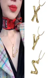2019 Neue Mode Verkupferung Brief Liebe Halskette kurze weibliche Schmuck 18K vergoldet Titan einzelne Anhänger Brief Halsketten4745457