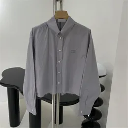Mulheres elegantes camiseta tops recortados cetim manga comprida blusa casual designer diário luxo cinza branco lapela camisas