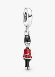 Ny ankomst 100 925 Sterling Silver British Royal Guard Dangle Charm Fit Original European Charm Armbandsmycken8877977