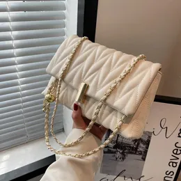 Burmina zinciri kapitone omuz yan çantaları kadınlar için trend pu deri flep crossbody çanta kare bayanlar çanta kahverengi bej 231226